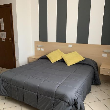 Hotel Bussana Porto Tolle Eksteriør bilde