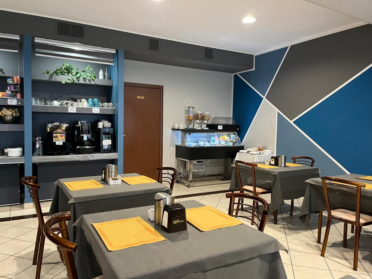 Hotel Bussana Porto Tolle Eksteriør bilde